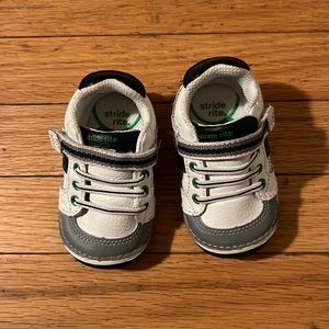 Stride Rite Kids' SRT Soft Motion Artie Athletic Sneaker